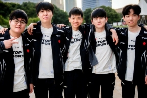 解说米勒：恭喜tes 3-1 g2进入四强！没有悬念